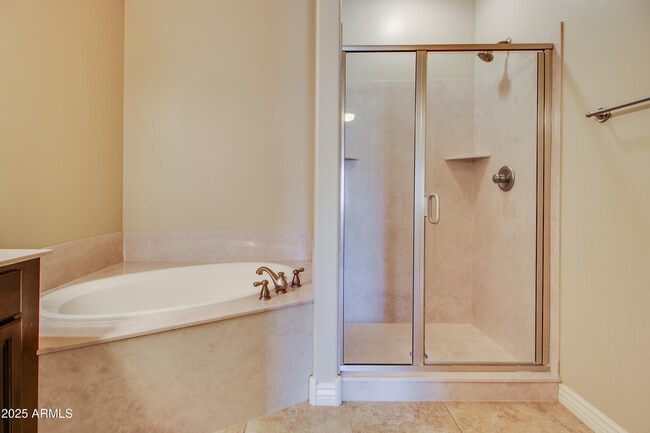 Building Photo - 5350 E Deer Valley Dr
