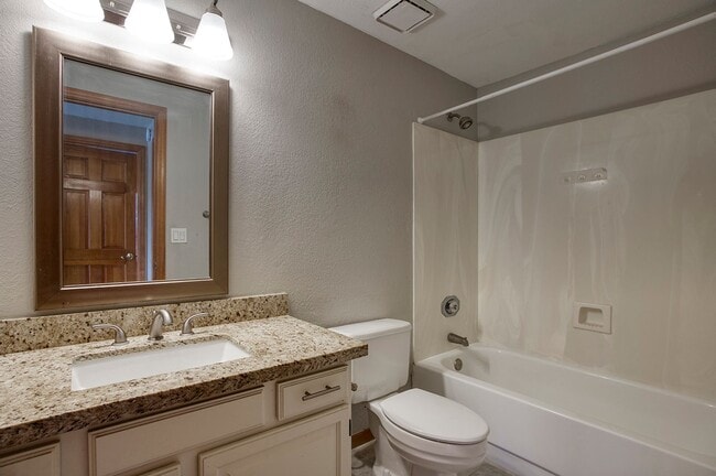 Building Photo - Spacious Tempe 4 bedroom