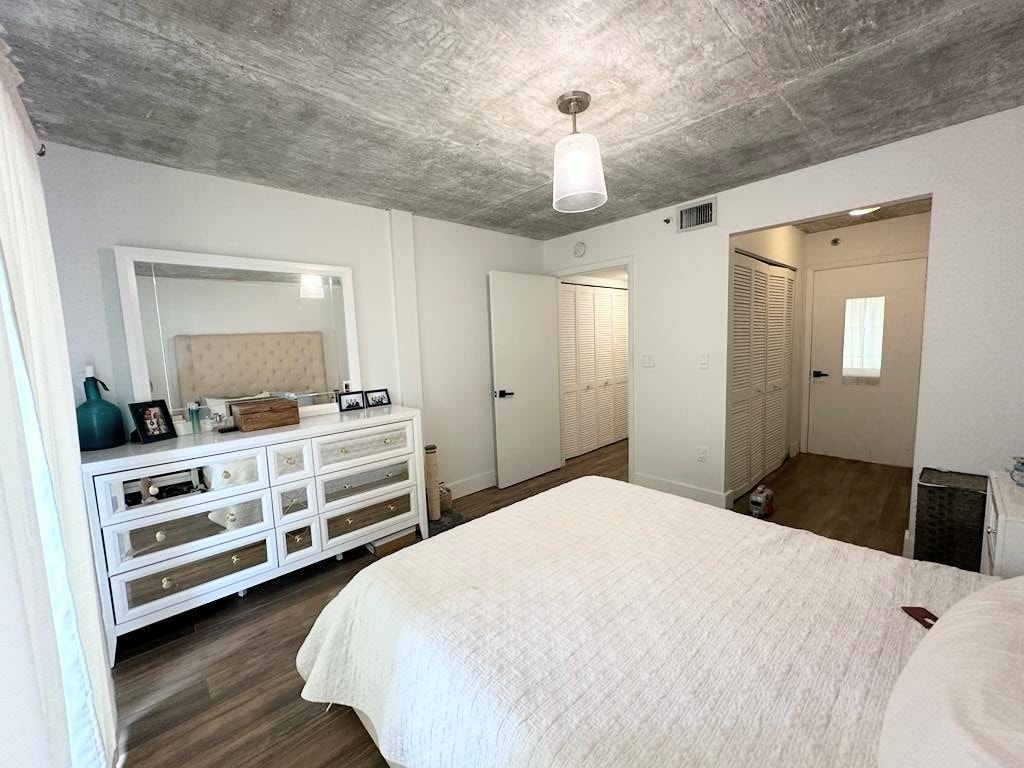 Primary Bedroom - 201 NW 7th St