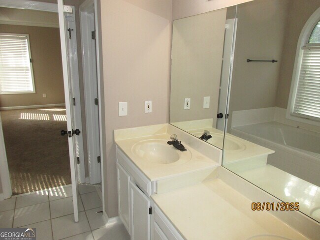 Building Photo - 6972 Harbor Town Way