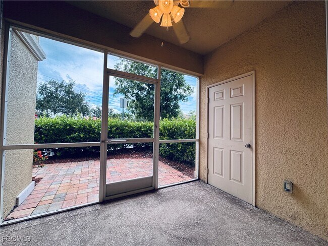 Building Photo - 13100 Bella Casa Cir