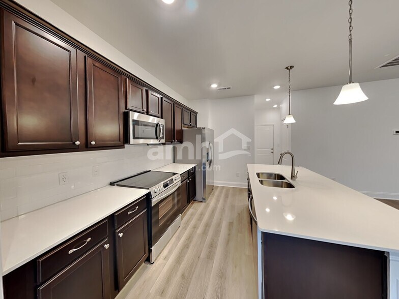 Building Photo - 3913 Kindness Wy