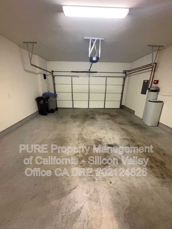 Building Photo - 2712 Ferrara Cir