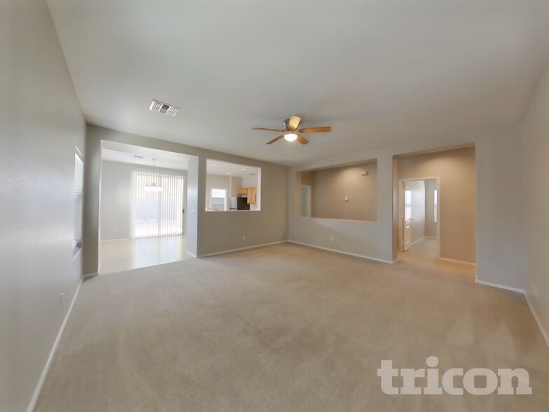 Building Photo - 883 E Dust Devil Cir