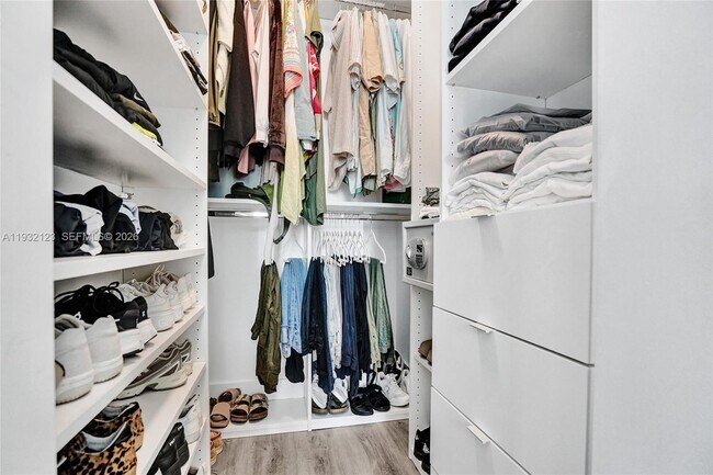 Building Photo - 1300 S Miami Ave