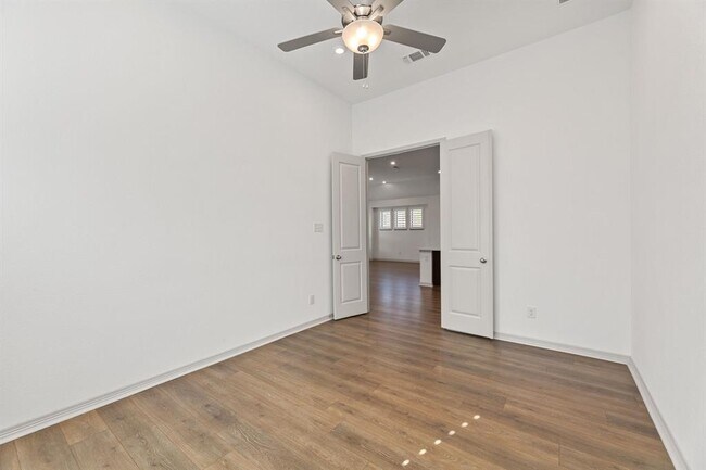 Building Photo - 1104 Spring Gulch Ln