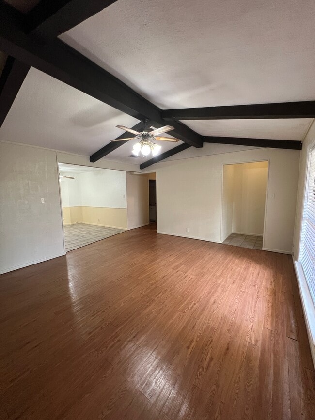 Building Photo - 3209 Hastings Crossing Rd