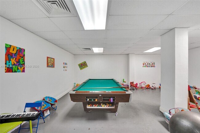 Building Photo - 2201 S Ocean Dr