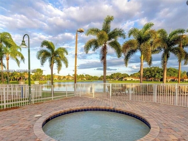 Building Photo - 1213 SW 46th Way