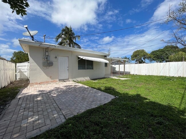 Building Photo - 240 NW 48th Ct