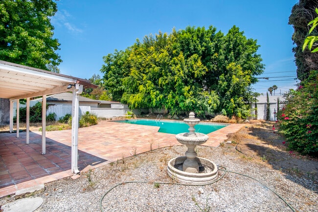 Building Photo - 12335 Tiara St