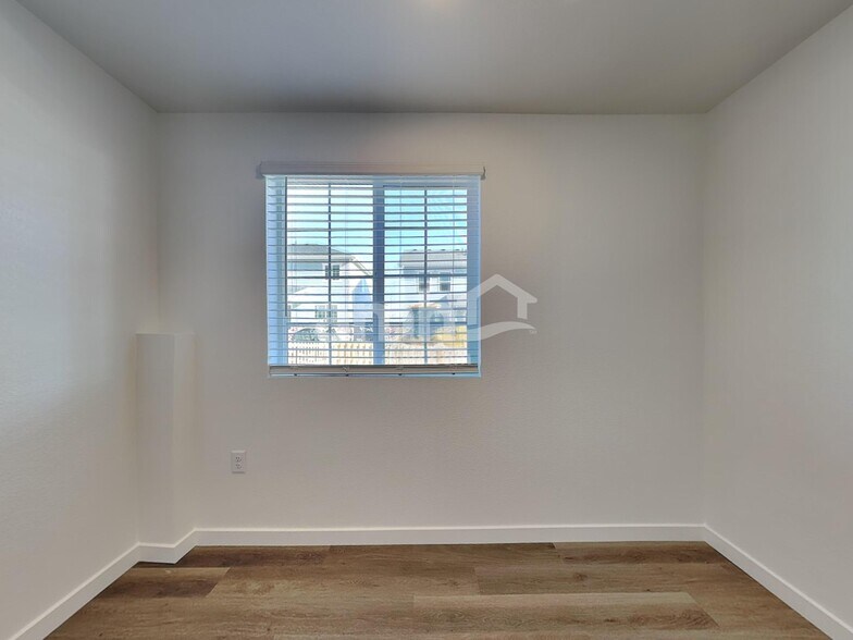 Building Photo - 26146 E Calhoun Pl