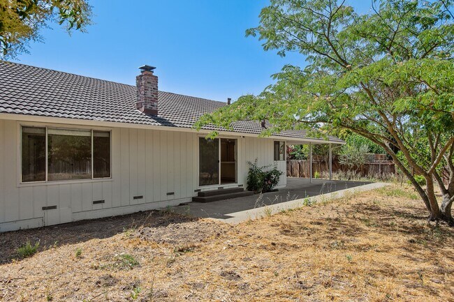 Building Photo - 19469 Victoria Ct
