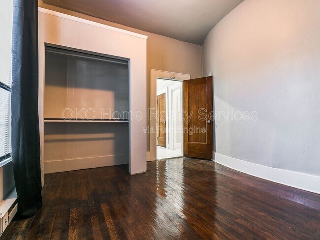 Building Photo - 1740 NW 11th St