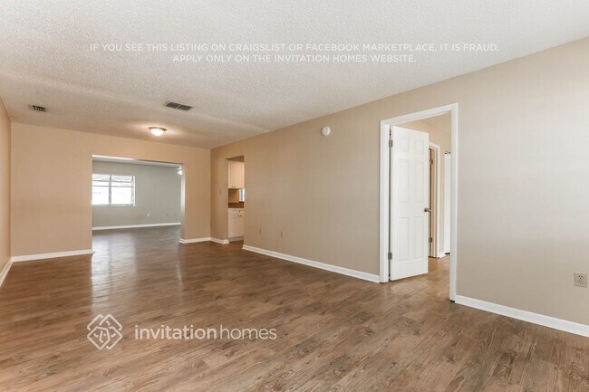 Building Photo - 3738 Hill St