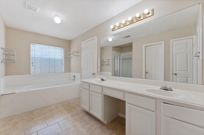 Building Photo - 23806 Spring Way Dr
