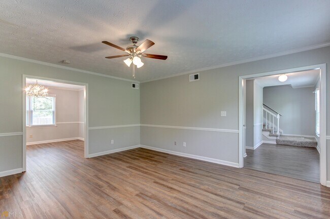 Building Photo - 180 Fairfield Cir