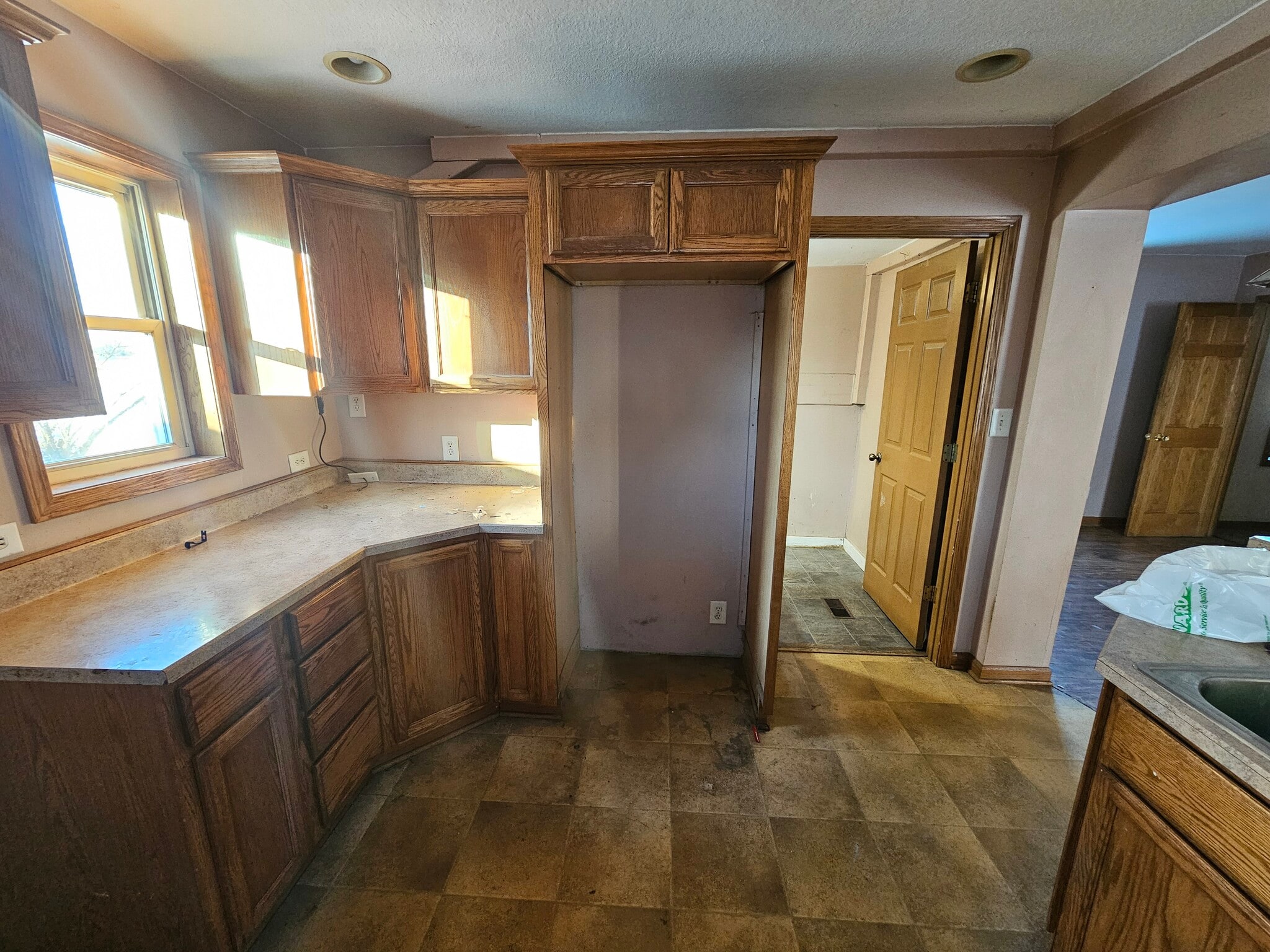 Building Photo - 314 Lincoln St