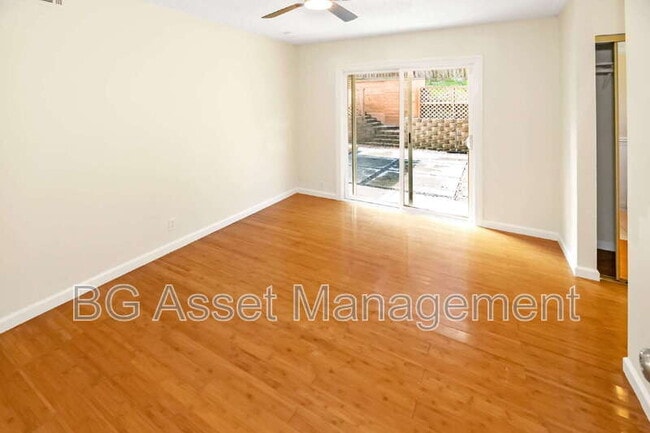 Building Photo - 1550 Kildare Way