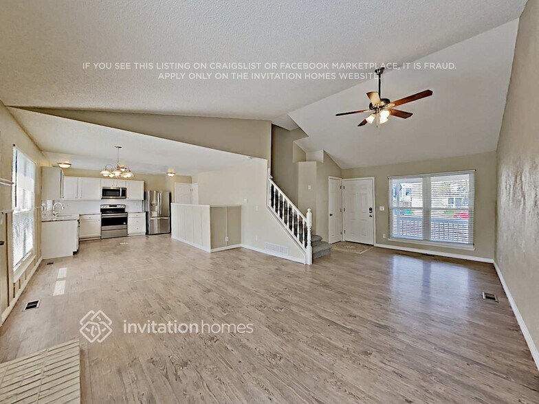Building Photo - 12052 Ivanhoe Cir