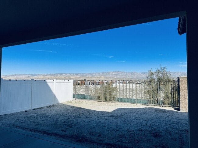 Building Photo - 41138 Harvey Mudd Dr