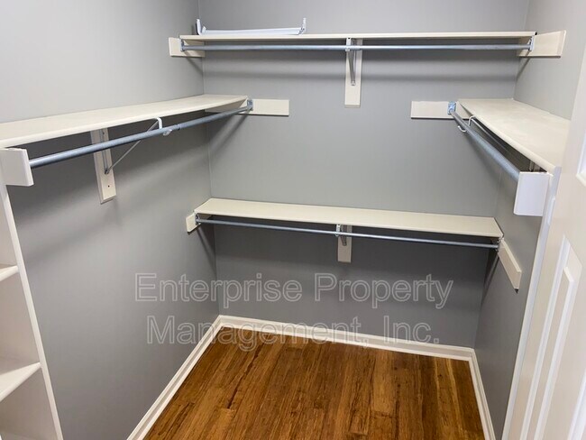 Building Photo - 3840 Charbon Ln