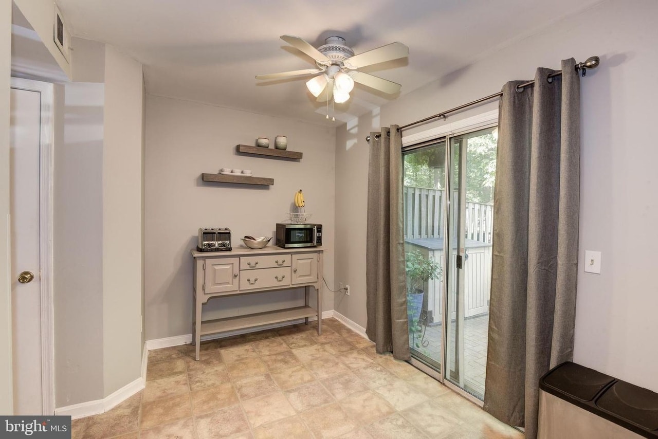 Kitchen - 9668 Hastings Dr