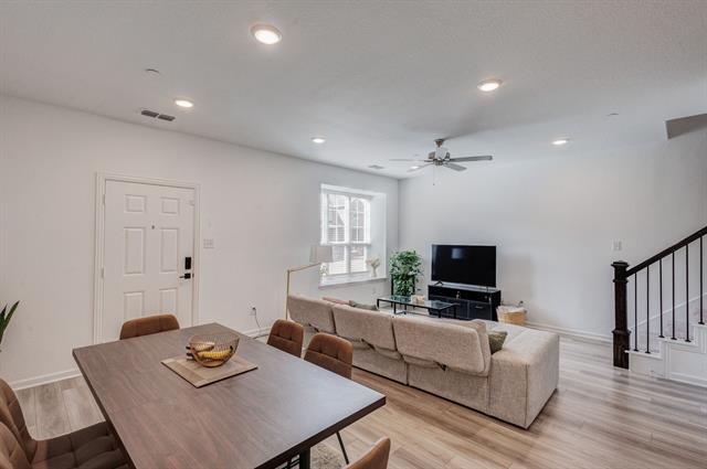 Building Photo - 3720 Star Mesa St