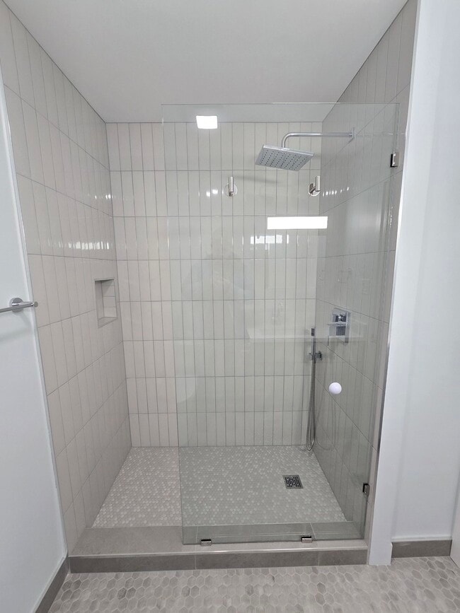 Building Photo - 4508 Elm Ave