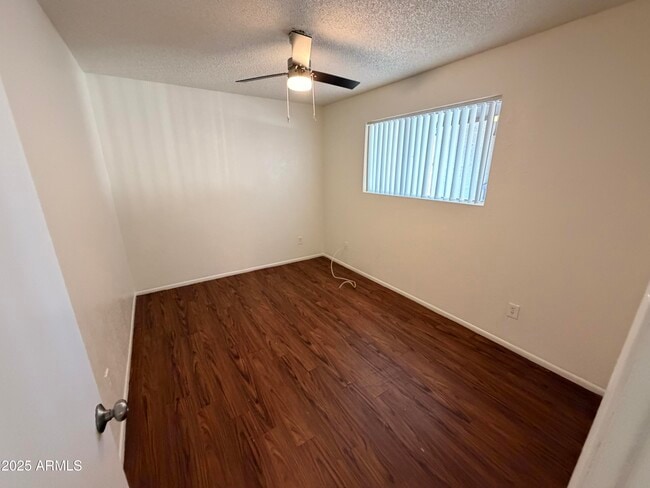 Building Photo - 6802 W Glendale Ave