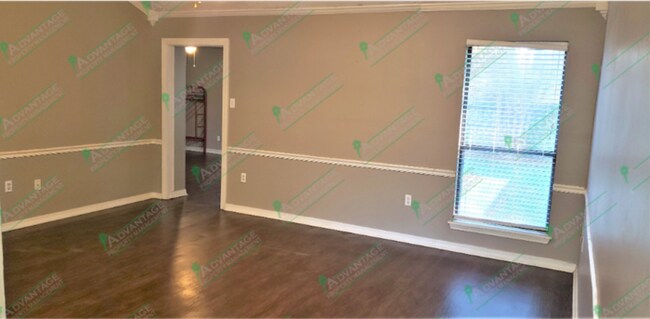 Building Photo - Spacious 3 Bedroom 2 Bath home