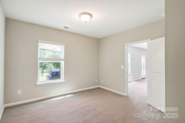 Building Photo - 2169 Grist Mill Dr SW