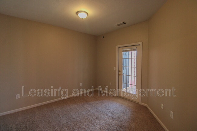 Building Photo - 2037 Telfair Way