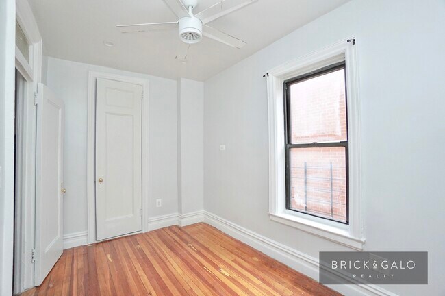 Building Photo - 104 Terrace View Ave