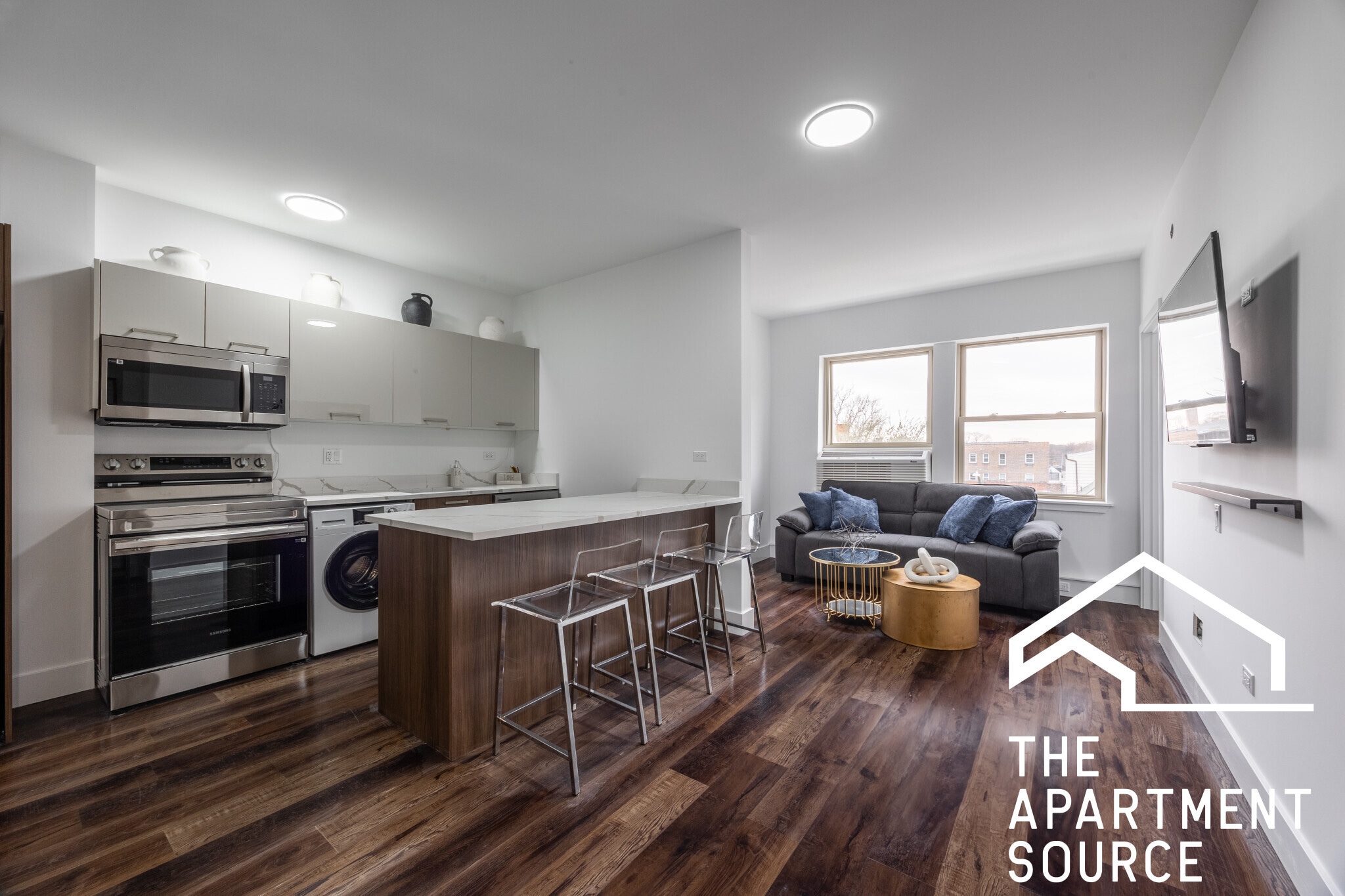 Building Photo - 1553 W Hollywood Ave