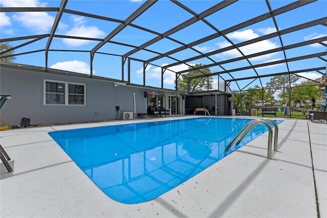 Building Photo - 2622 Hibiscus Ct
