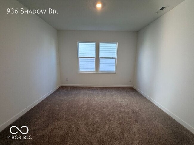 Building Photo - 936 Shadow Dr