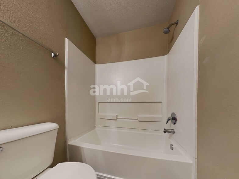 Building Photo - 2922 Welcome Way