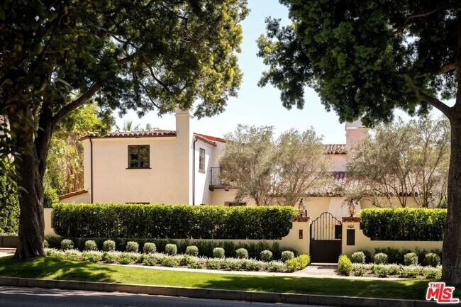 Building Photo - 624 N Arden Dr