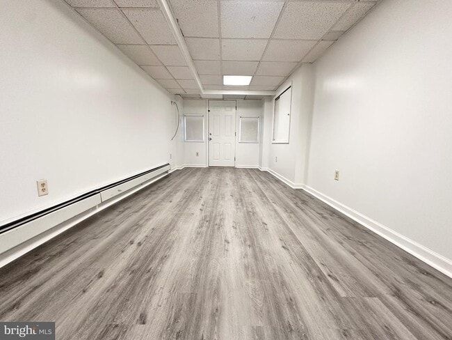 Building Photo - 219 Longshore Ave