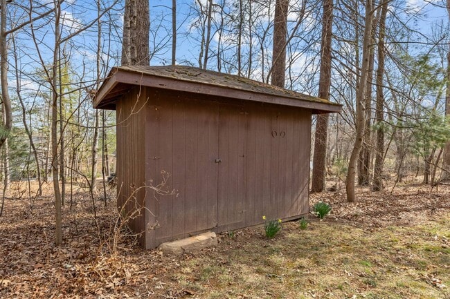 Building Photo - 200 Waterford Dr