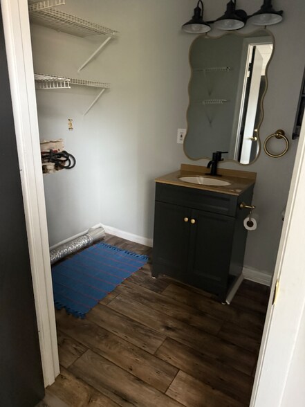 Building Photo - 614 E McKee St