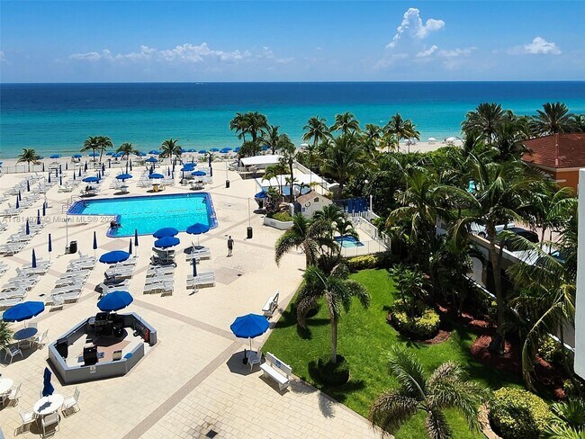 Building Photo - 2030 S Ocean Dr