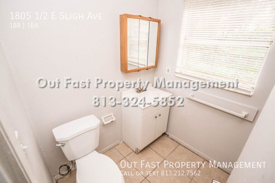 Building Photo - 1805 1/2 E Sligh Ave-