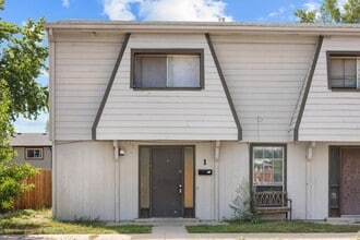 Building Photo - 1303 S Coffman St
