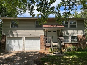 Building Photo - Make this  beautiful home yours!! Features...