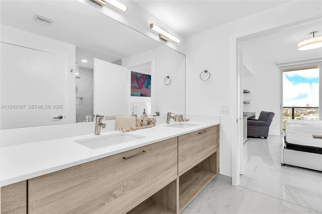 Building Photo - 16385 Biscayne Blvd