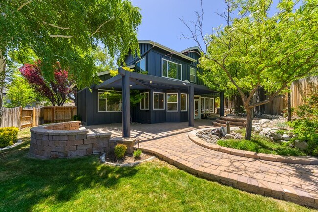 Building Photo - Interior Style you want, in the School zones you want, Plus Panoramic Views!