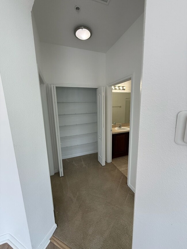 Building Photo - 1711 San Jacinto Cir