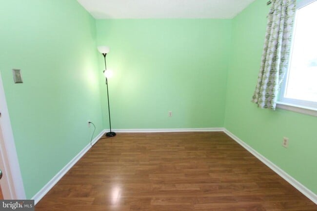 Building Photo - 7714 Tamarron Dr